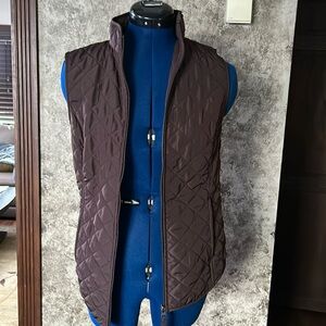 Women’s Van Heusen Quilt Brown Vest-XXS-2 Front and 2 Inside Pockets
